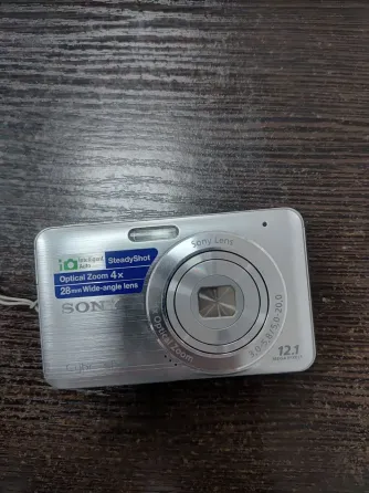 Продам фотоаппарат+карта памяти+чехол+зарядка Донецк