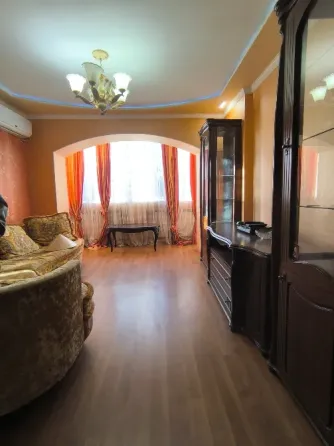 Продам 3х ком квартиру.Мкр Зелёный.первые дома Макеевка