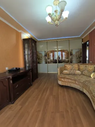 Продам 3х ком квартиру.Мкр Зелёный.первые дома Макеевка