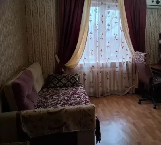 Сдам 1-комнатную квартиру в Центре Гвардейки Макеевка