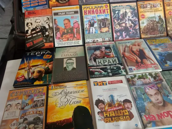 Уникальная библиотека фильмов на DVD дисках. Донецк
