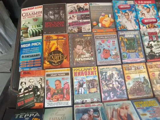 Уникальная библиотека фильмов на DVD дисках. Донецк