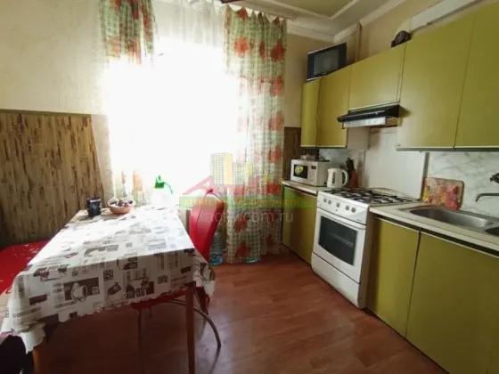 Продам 3-х комн. квартиру в Ленинском районе Донецк