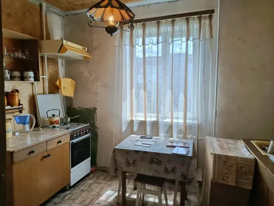 Продам 1 ком кв-ру 36 м кв. на ОблГАИ Донецк