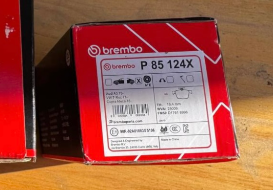 Тормозные колодки brembo p85124x Донецк