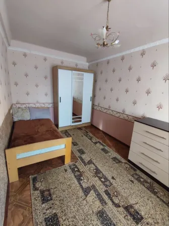Сдаю 3-комнатную квартиру, улица Матёкина Донецк