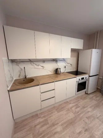 Сдаю 1-к квартиру 35м² в Буденновском р-не, улица 230-й Стрелковой Дивизии, 7 Донецк