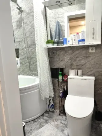 Продажа 2х ком. пл. Бакинских комиссаров.Ремонт,мебель,техника. Донецк