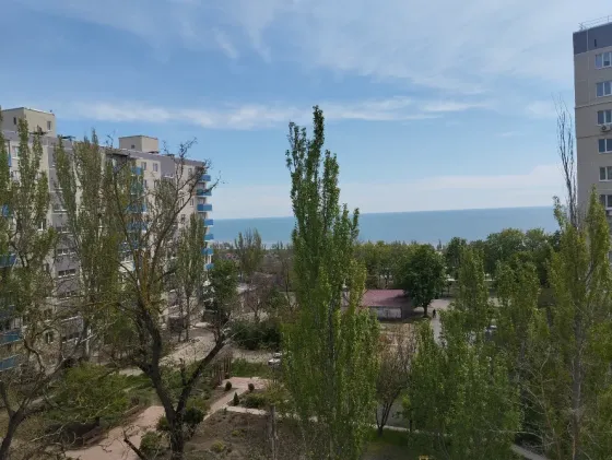 Продажа 3х-комнатной квартиры с видом на море Мариуполь