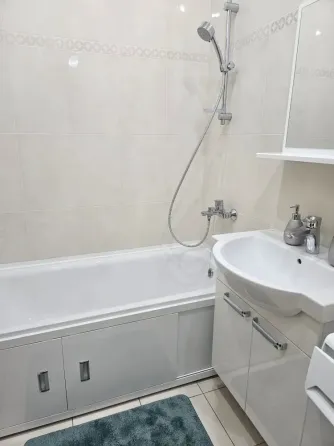 Сдам 2х ком. квартиру на пр. Строителей Мариуполь