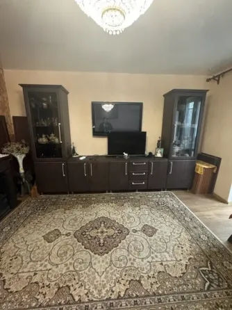 Купить четырехкомнатную квартиру в Левобережном р-не Мариуполь