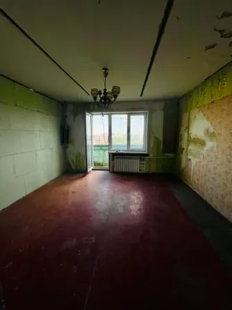 Продам четырехкомнатную квартиру в Центральном р-н Мариуполь