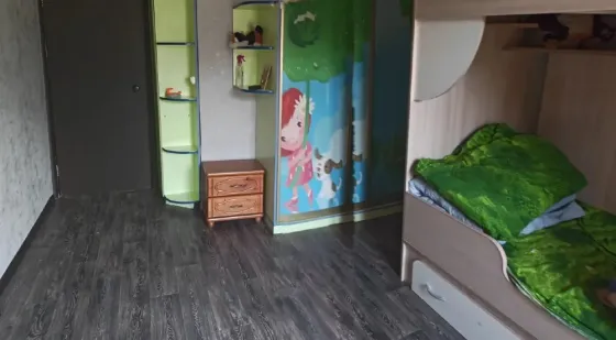 Сдаю двухкомнатную квартиру 48.0 м² этаж 3/5 город Донецк, Ленинский район Донецк