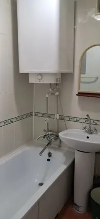 Продается 2-х квартира, Мариуполь, возле моря, ул. Владимировская, 43м.кв. 3/5 этаж Мариуполь