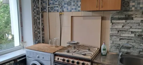 Продается 2-х квартира, Мариуполь, возле моря, ул. Владимировская, 43м.кв. 3/5 этаж Мариуполь