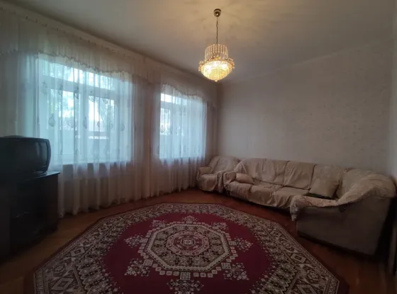Продам необычную 3к квартиру в Донецке Донецк