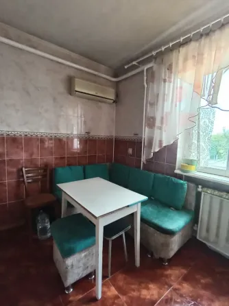 2к квартира ул.Карпинского, 78, Ильич.р-н Мариуполь