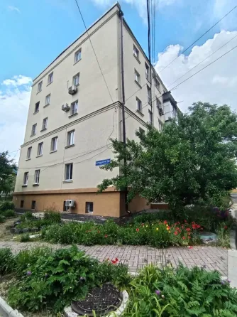 2к квартира ул.Карпинского, 78, Ильич.р-н Мариуполь
