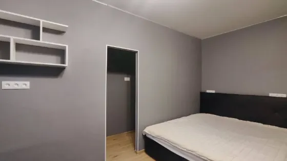 Сдается 1-комнатная квартира в Ленинском районе ориентир ОЦКб Донецк