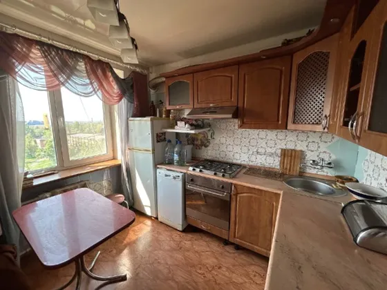 продам срочно 1к пр. Дзержинского, состояние хорошее Донецк