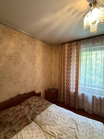 2-комн. квартира Привокзальный, раздельные комнаты, холл Донецк