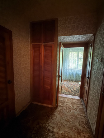2-комн. квартира Привокзальный, раздельные комнаты, холл Донецк