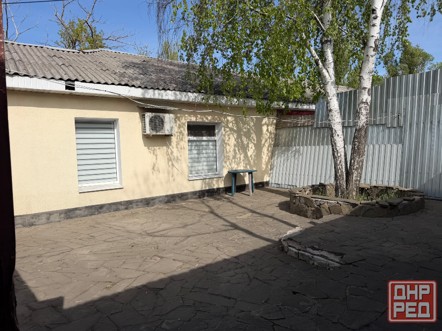 Продажа коммерческого помещения 300 м.кв.гостевой дом, 4 отдельн жилых блока.с участком под магазин Донецк - изображение 1