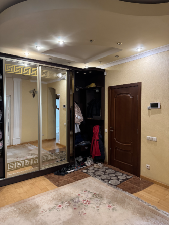 Продам 4 комн квартиру ркка/челюскинцев Донецк