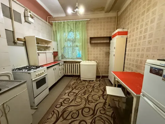 Сдам 2 ком.кв Ленинский район, Парк Славянской культуры, пересечение Кирова и Куйбышева. Донецк