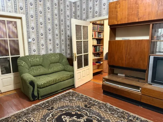 Сдам 2 ком.кв Ленинский район, Парк Славянской культуры, пересечение Кирова и Куйбышева. Донецк