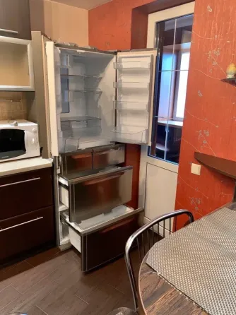 Сдам 3 ком.кв Ленинский район, Цирк, Обжора, рядом парк Щербакова, парк Славянской Культуры. Донецк