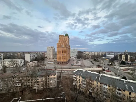 Сдам 2 комн.кв Шахтерская площадь, недалеко от Донецк Сити. Донецк