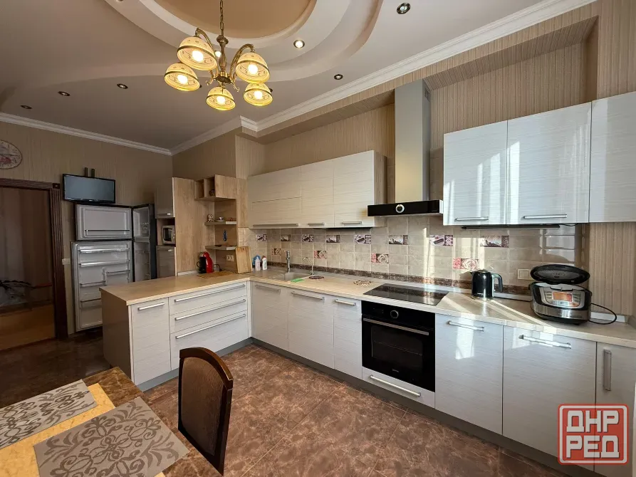 продам 4 ком.кв 130 м2, в центре Донецка, Ворошиловский район, проспект Мира. Новострой, консьерж. Донецк - изображение 1