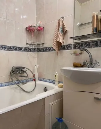 Продам 3 к. кв. Донецк