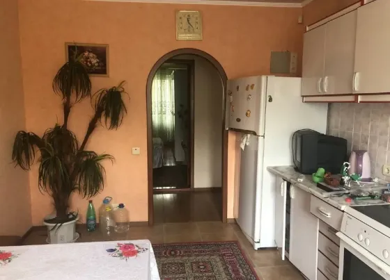 Продаётся 4 к. кв. магистральная Донецк