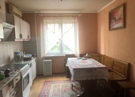 Продаётся 4 к. кв. магистральная Донецк