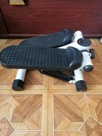 Продам тренажер ног и ягодиц Донецк