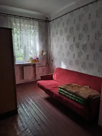 Продаю трёхкомнатную квартиру на Вертикальной , Будённовский район. Донецк