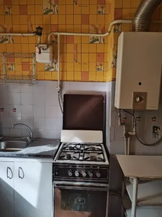 Продаю трёхкомнатную квартиру на Вертикальной , Будённовский район. Донецк