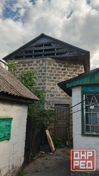 Продажа дома, 3 комнаты г. Харцызск, федеральная трасса Ростовская Харцызск - изображение 1