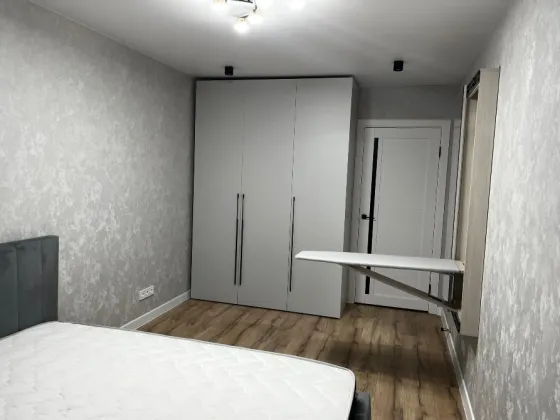 Сдаётся 1-комнатная 36м² квартира в Ворошиловском р-не, проспект Ватутина, 22 Донецк