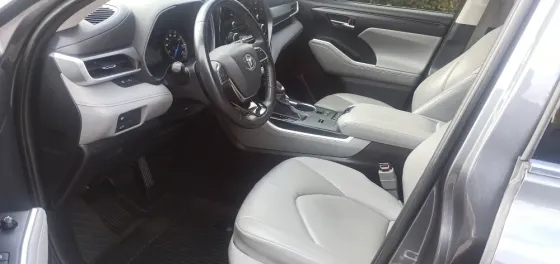 Продам Toyota Highlander 2020г. Hybrid.2.5 Донецк