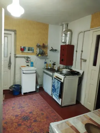 Продаётся дом со всеми коммуникациями на Красном пахаре. Донецк