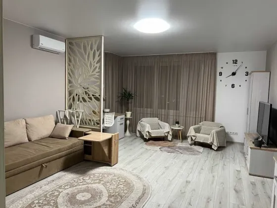 Просторная 3-к квартира (106 м²) возле Донецк Сити Донецк