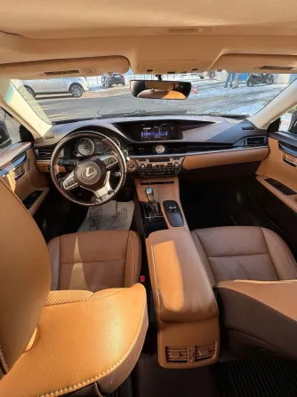 lexus ES 350. Авто в шикарном состоянии! 5 из 5. Донецк