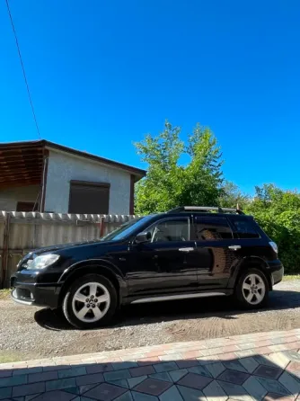 Mitsubishi Outlander 2008 2.0 MT Донецк