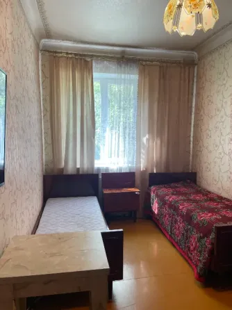 Продам 3-х к квартиру, сталинка , Гвардейка, 12-й магазин. Макеевка