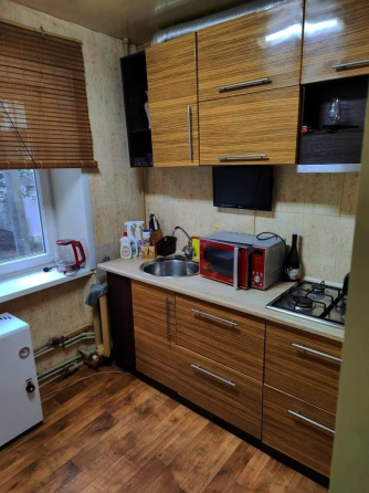 3х комнатную квартиру на Комарова Луганск