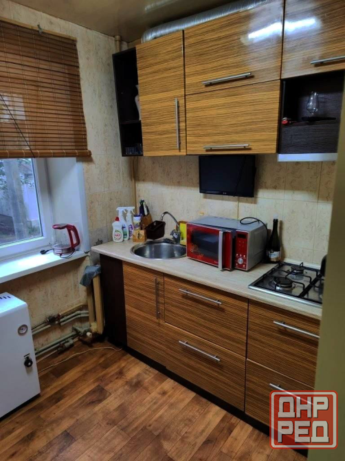 3х комнатную квартиру на Комарова Луганск - изображение 1