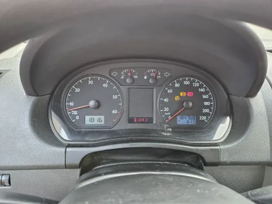 Продам VW Polo 4 хэтчбек, 2003 год, автомат Донецк